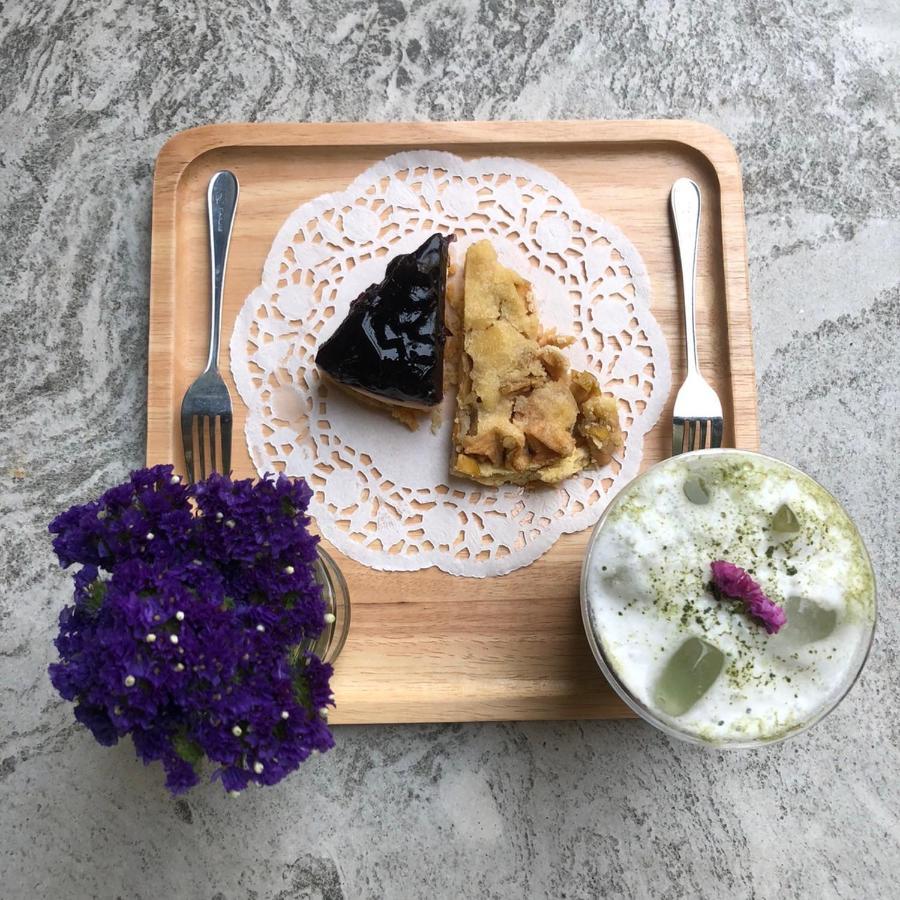 Valentier Cafe And Hotel 치앙마이 외부 사진